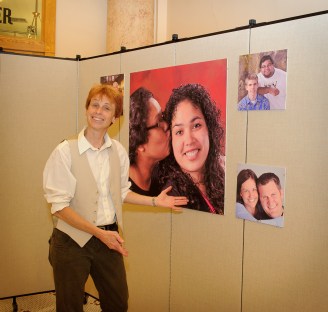 Maureen Kane doing hand art showing off her Acceptance Journeys design.