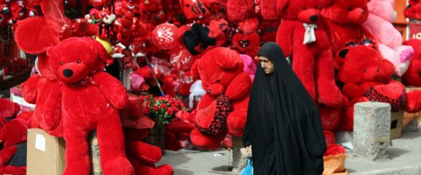 GTY_iraq_woman_valentines1_ml_150213_12x5_1600